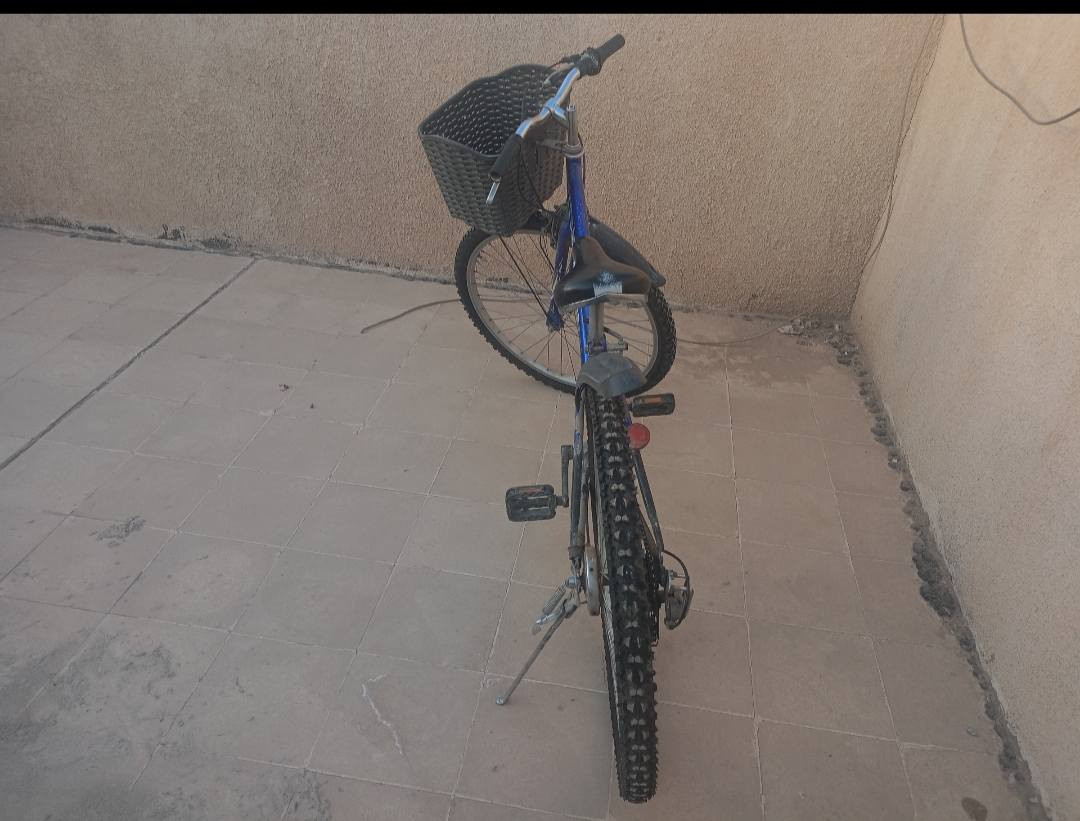 السلام عليكم
بايسكل ياباني للبيع 
الحجم 26 
السعر 80 الف 
نظيف 
للتواصل على الخاص


**إذا كنت صاحب هذا الإعلان وتريد حذفه لأي سبب، رجاءا أرسل رسالة إلى الدعم الفني**