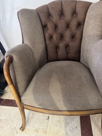 غرفه جلوس عصرية تركية عدد٤  مستعمل بس نظيف ما صارله ٣ سنوات من شريناهم...