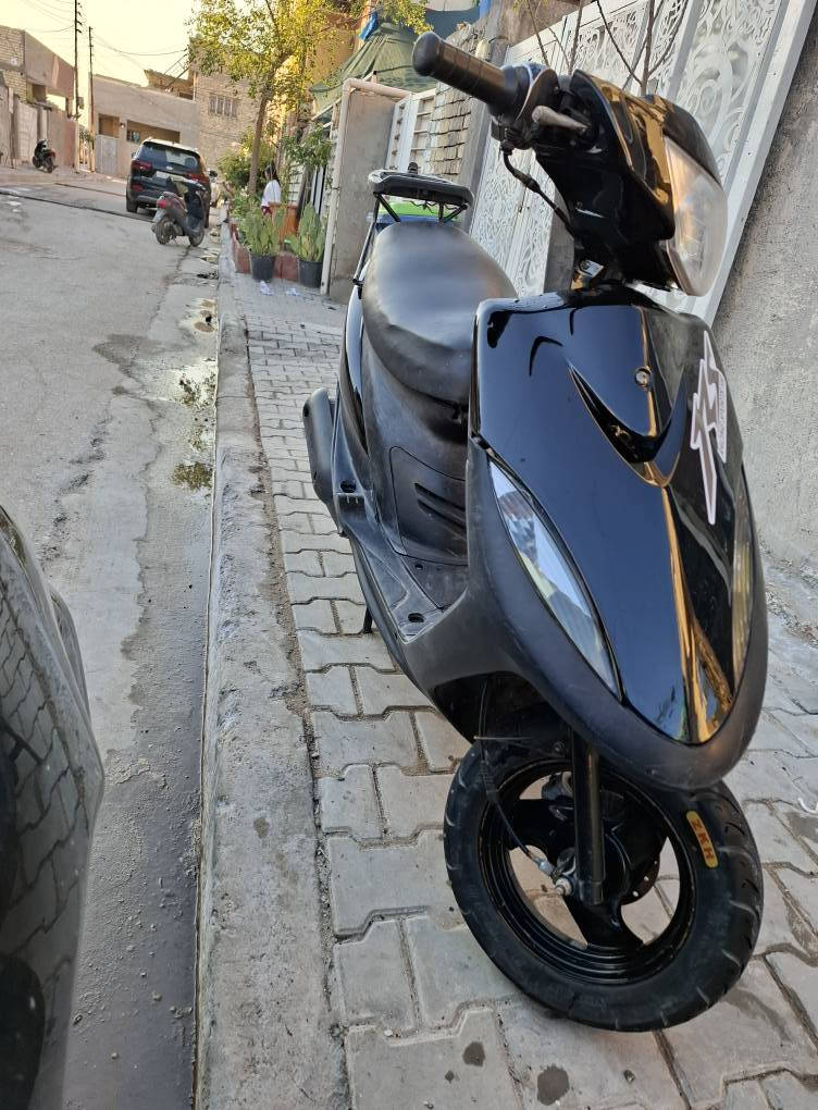 ماكس عدله للبيع ب٥٥٠ وبيهه مجال كلش قليل كامله سلف هندر كهربائيات كلهه شغاله تايرات جدد كفرات جدد مكينه شلعه معدل كيجات كلهه شغاله/بغداد الشعب/*********** /خاص ماكو
