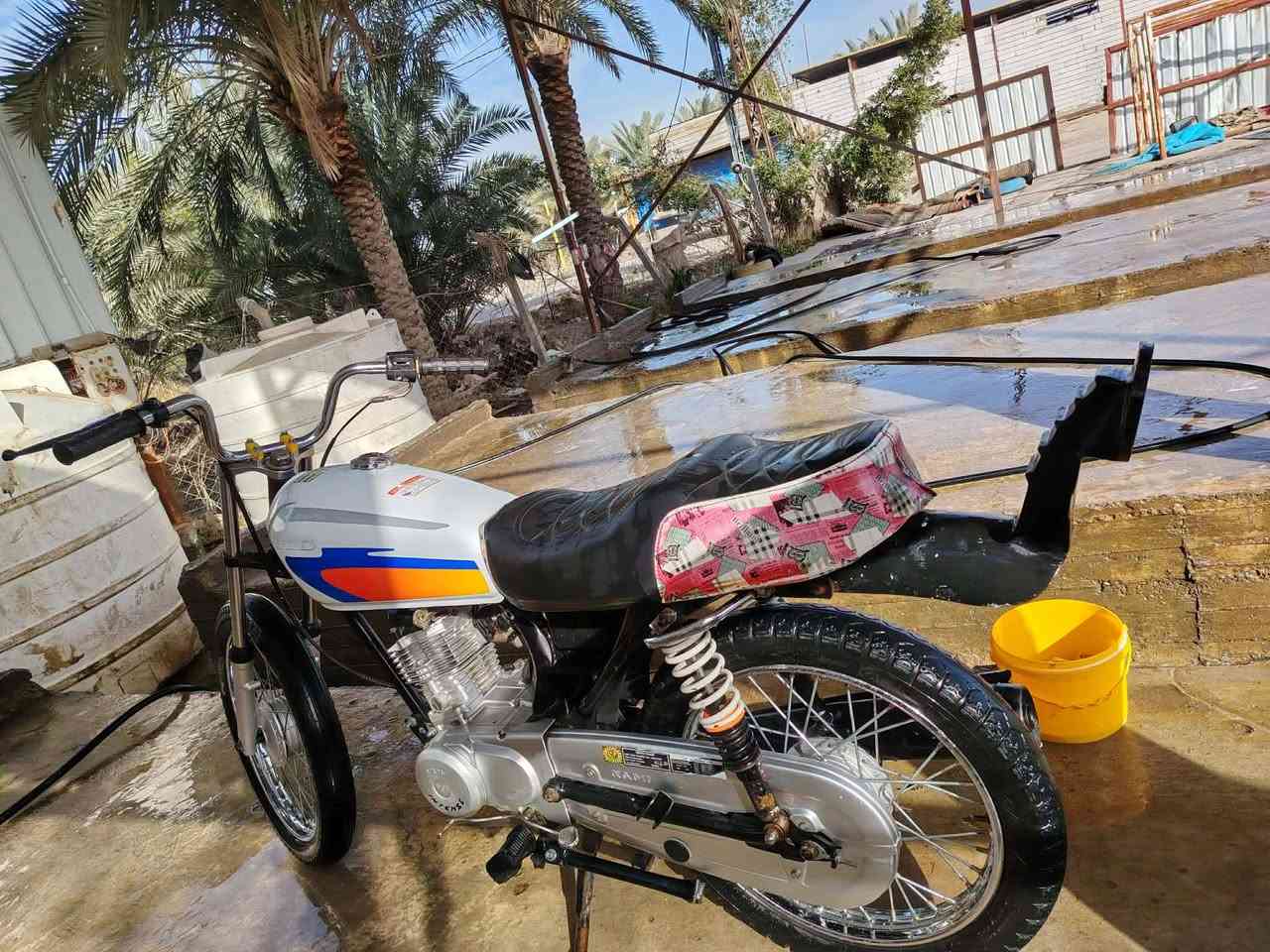 السلام عليكم اربعه كير كلك كلك كلك للبيع او مراوس اب فراشة حسب القناعه مكينه انتنس مفتوحة بس ولفات الدراجه تعمير كله 25 جاهزه مكان نجف ابو صخير للتصال ***********بي واتساب
