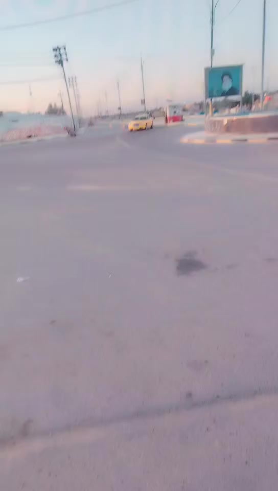 السلام عليكم شباب اوباما 2010 للبيع رقم ذي قار خط بصره عماره سياره جديده تخم تاير محرك سياره حلوه للبيع مبدله بها فخذه سياره 95 وبيها مجال اي استفسار اتصال على الرقم***********
