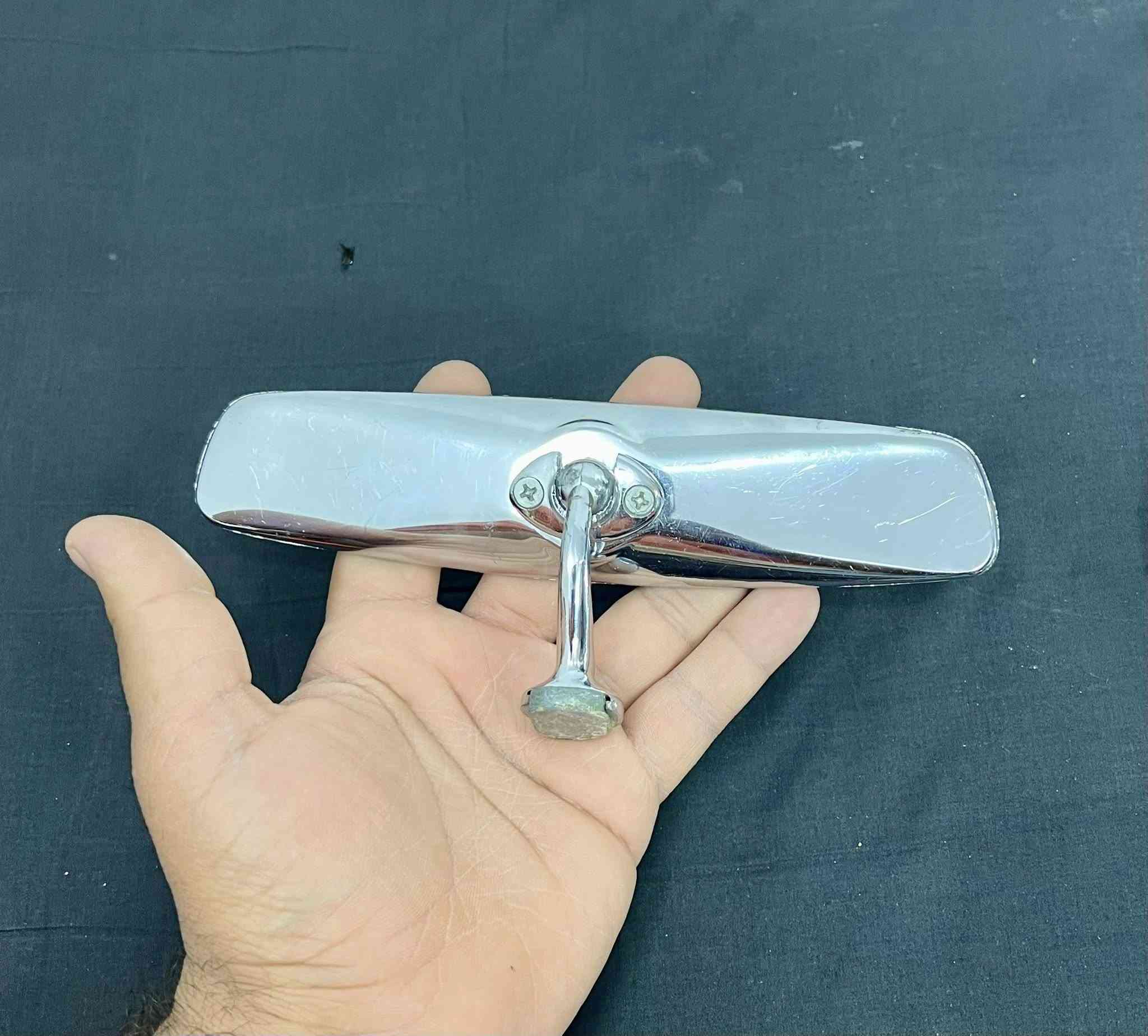 السلام عليكم البيع مرايه دخليه  💯
         ومرايه ترجيه 💯
            مكاني حريه
***********
