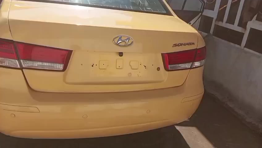 السلام عليكم سياره سوناته موديل 10 الرقم بغداد السعر 70 وبيهة مجال العنوان واسط  العزيزيه ***********
