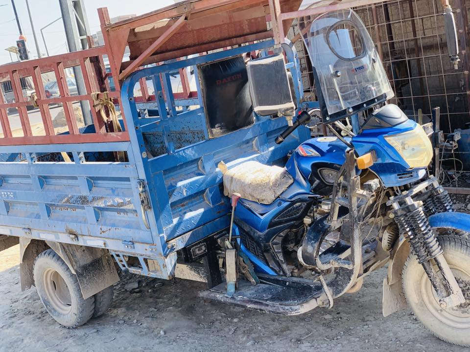 للبيع رقم وسنويه بسمي تحويل ثاني يوم دبل تاير تحميل طن ونص مكاني بعقوبه سعر ٦وبيها مجال ‭٠٧٧٨ ١١٦ ٨٢٦٥‬
