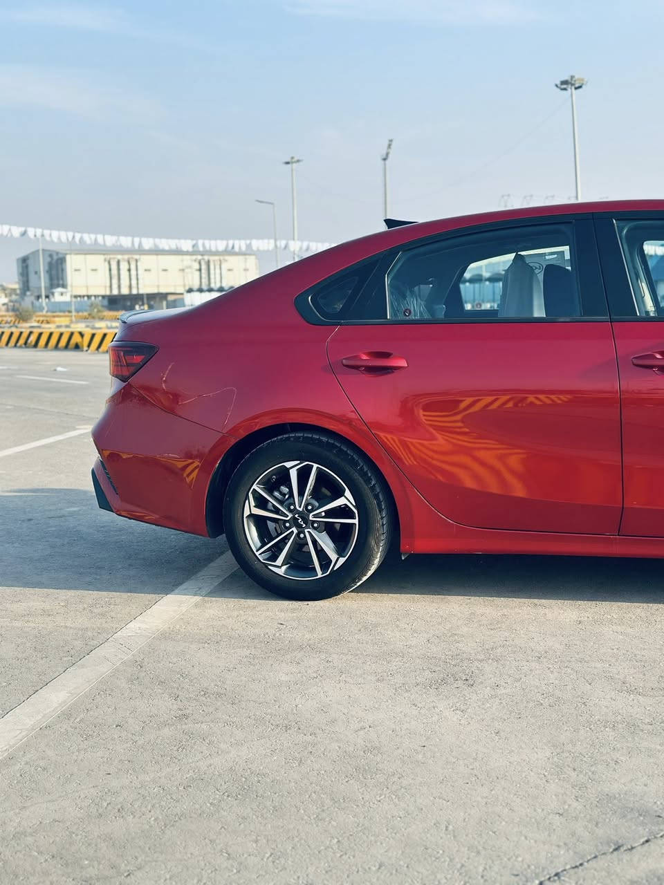 #السلام_عليكم
للبيع  
كيا فورتي 2022
ماشية 42الف ميل 
محرك 2000 دوش
رقم بغداد معوقين
 رادار امامي توقف ذاتي وتحديد مسار 
مانع انزلاق 
حساس ضغط الاطارات 
فول تحكم ستيرن
شاشة اعطال كبيره للتحكم بإيعازات السياره
السياره جديد وجاهزه للاخير 
#الحادث
موضح بالصور 
#السعر 145 ورقه وبيها مجال   
للاستفسار  /‭‭٠٧٧٤ ٠٧٧ ٨٠٠١‬
مكان السيارة/ميسان مركز المدينه
