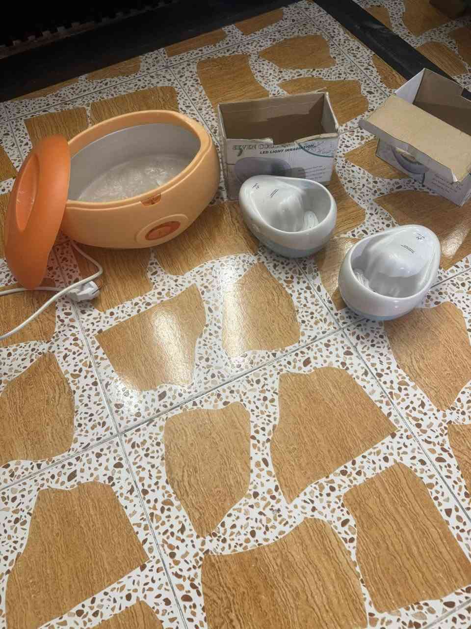 مواد صالون للبيع الراغبه بالشراء اتصال واتسب ***********
