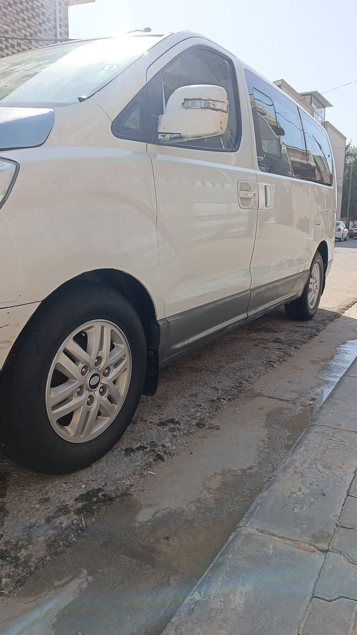 سلام عليكم استاركس 2010مفتوح مكينه بل صندوك تبريد ثلج السياره جاهزه.كفاله من ضربه بس بارد. سعر 135 بيه مجال الاتصال عله الرقم ***********
