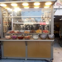 ميز واجهيه للبيع بغداد الكاظميه  رقم 07708125784