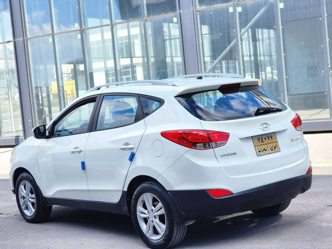 السلام عليكم
فقط بيع بدون مراوس توسان خليجي موديل 2010 شكل ال 2012
سياره نظيفه وحلوه نص باب سايق رش بسيط اثر شخط ...سياره جاهزه تخم تاير وحداديه مكينه بلاديه مامفتوحه سنويتها جديده مواصفاتها الاعتياديه مكان سياره #سليمانيه 
السعر 123$$ وبيها مجال بسيط لشراي 
يتصل ع رقم *********** واتساب موجود
