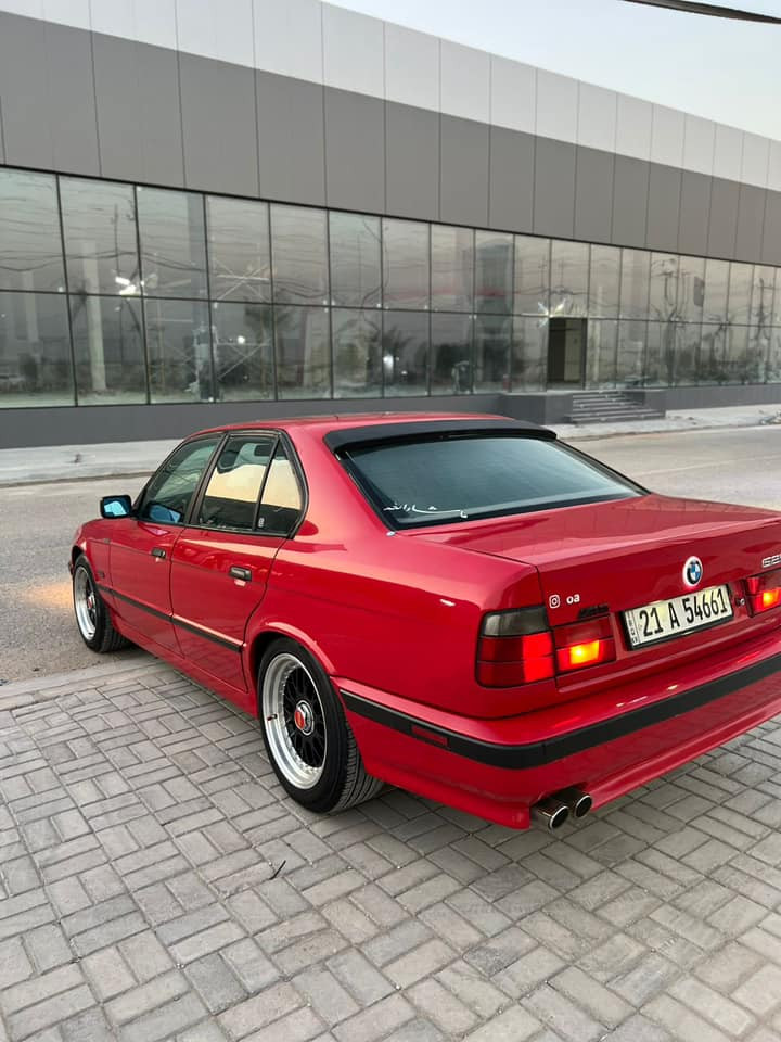 سلام عليكم .بيم حجم 525 
للبيع  اللون احمر اصل 
سياره بلاديه كلها 
مكينه فانوس 6مسكر كير عادي 
مديل 1990 اصل 
سياره مكفوله كفاله عامه بس مصبوغه احزام جماليه 
كشنات كهرباء جلد 
حداديه كفاله تخم تاير جديد 
تبريد ثلج 🧊 
سياره احلا من الصور ماناقصه برغي 
شاشه عارض دمامات 
هاتف شركه 
رقم السليمانية دولي تحويل ثاني يومً
سنويه لل 2029
السعر 71 وبيه مجال 
العنوان دوانيه قضاء غماس 
متواجد فقط عل رقم الهاتف ***********
