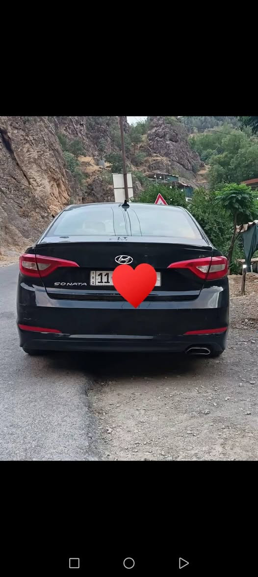 السلام عليكم للبيع سوناتا 2017 ماشيه 115 الف وارد امريكي حادثه جاملغ بارد بدون ايرباك مواصفات عاديه 4 سلندر 2400 السعر 120  مكاني بغداد الشعب للتواصل *********** و قابل للمراوس ب سياره 7 راكب وخاص مفتوح
