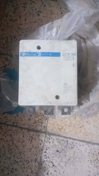 عندي غراض مال مولد كيبل ١٦×٤تقريبا ١٠متر  وكونتكتر ابو ١٨٠٠امبير أمريك...