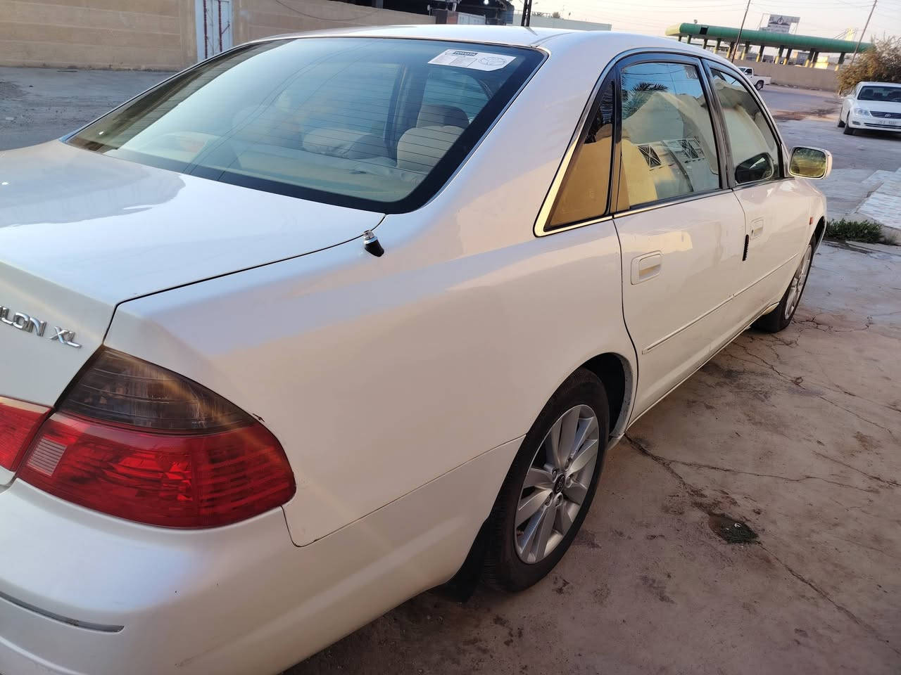 ياالله السلام عليكم  افلون 2001
سياره حلوه وكاعده ومابيه اي نقص سياره جاهزه من كلشي  تبريد تدفئه شغاله  كهربائيات كله شغاله حداديه جديد 
سياره بسمي شرط التحويل  
السعر 110$وبيه مجال بسيط  
رقم تلفون ***********
رجأ الي مو شراي لا يتصل 
مكاني صلاح الدين الضلوعيه
