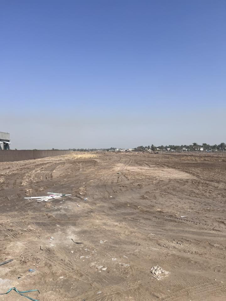 سلام عليكم على بركت الله 
🔸توجد ارض للبيع 
🔹مساحة (دونم )
🔶موقع واسط العزيزية الدير لادنى 
🔹متوفر كل الخدمات 
🔶تبعد عن الشارع (350م)
الاستفسار 
مراجعة مكتب عمار احمد للعقار 
التصال…
***********
***********
