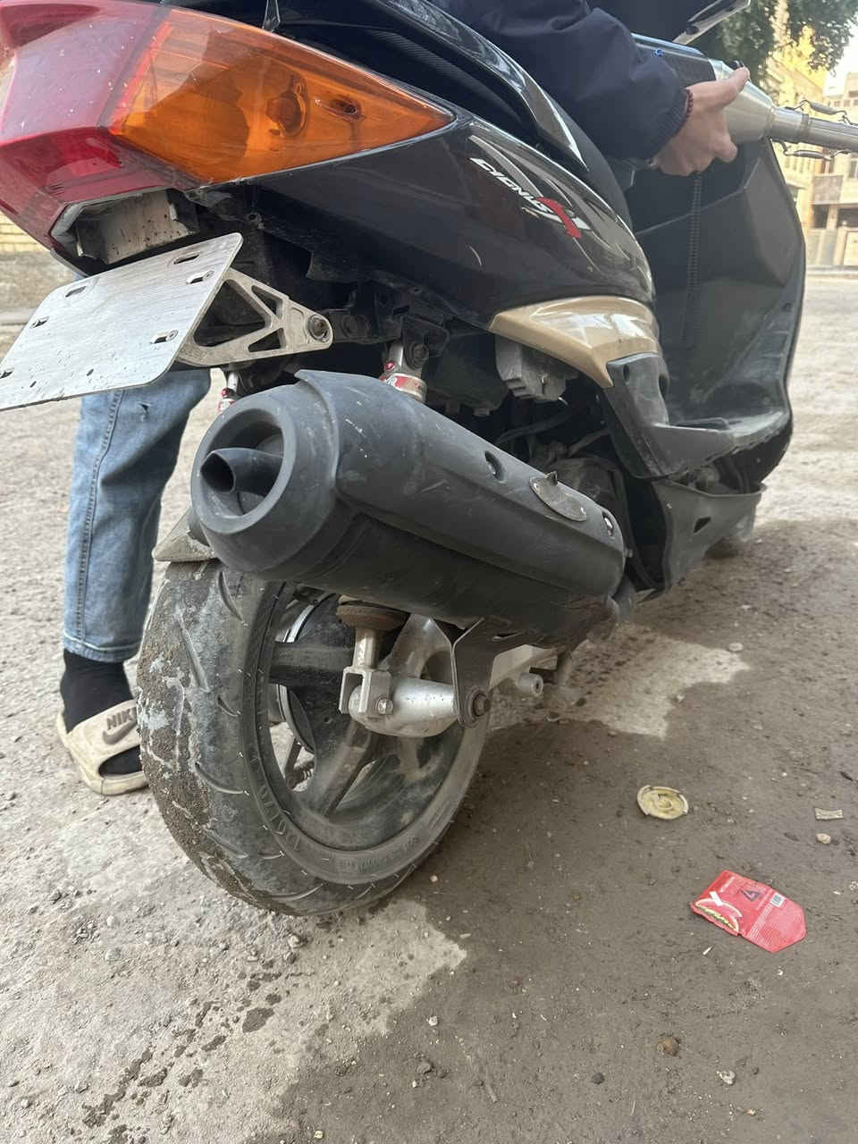 سلام عليكم صالنصه وزه  وتخبل لل بيع سعر ٨٠ مكاني بغداد مدينه الصدر ***********
