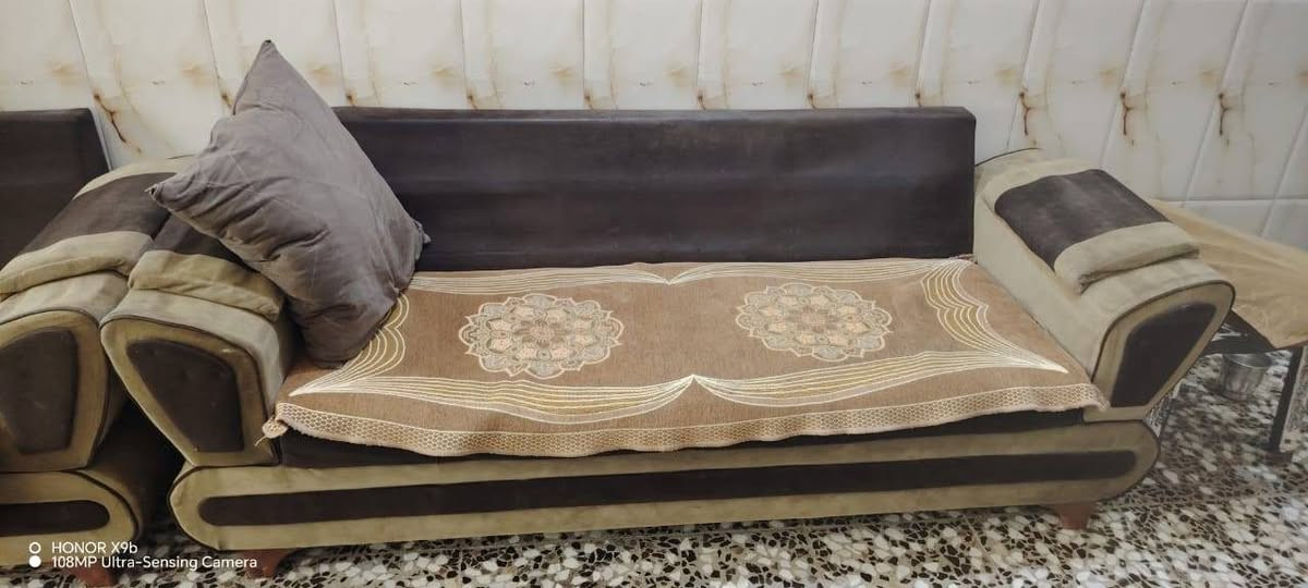 السلام عليكم  تخم كرويتات السعر 200 بمجال حله طريق شريفه بنت الامام الحسن.


**إذا كنت صاحب هذا الإعلان وتريد حذفه لأي سبب، رجاءا أرسل رسالة إلى الدعم الفني**