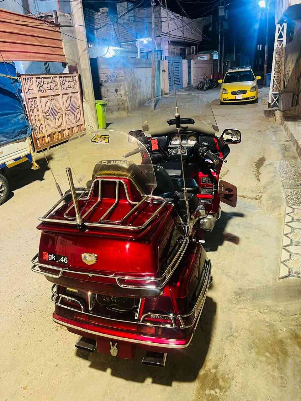 سلام عليكم
كولد ونك موديل 2000 اصل وارد ياباني
كامله مناقصهه اي شي كلشي شغال بيهه
جك بك كله شغال
***********
مكاني ديالى بعقوبة
