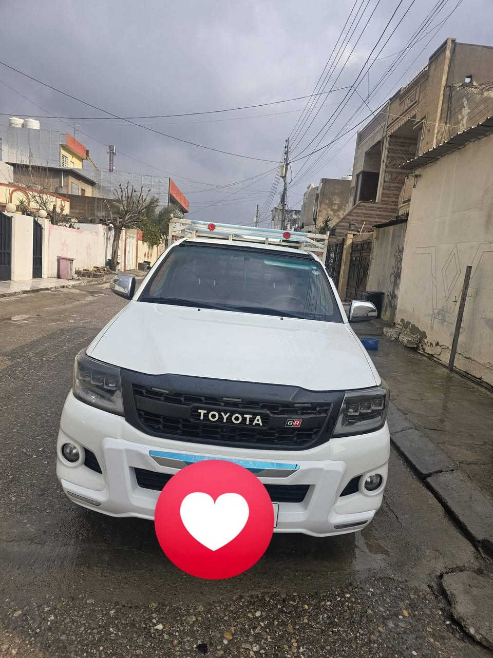 سلام عليكم
پیکاب مەرزیە مۆدێل 2014
دەرگای دواوە پەمپەلەگەل کەمێک سارد  زۆر پاکە 300 هەزار رۆیوە ژم ***********
