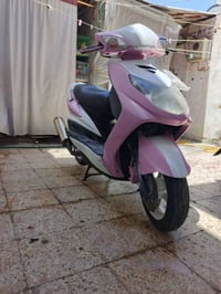 سكنس فحل • نضيفة • اربعه كير