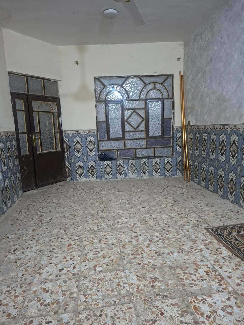 للبيع بيت مساحه ١٠٠ متر طابو زراعي منطقة سيد حبوب السعر ٢٠ مليون مكون من غرفه وصاله ومطبخ وصحيات وبراني ومناور ***********
