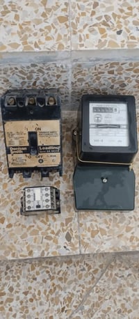 عندي هذولة للبيع ما مستخدمات فقط متروكات شغالت للبيع قيم وأخذ 07518363...