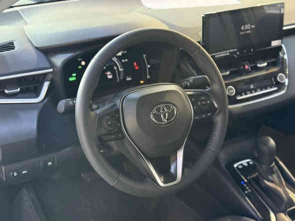 تۆیۆتا کۆرلا 2025 فول مواسەفات 
سلایت بسمە شاشە کامێرە
 رادار 8 ارباک یدە بسمە
دەعامی بۆ دەعامی بەشەرت 
نوکە دەرزی پێوە نییە 

***********
***********
