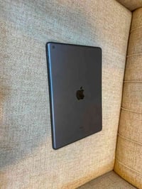 آيباد 9 • ٦٤ • نضيف