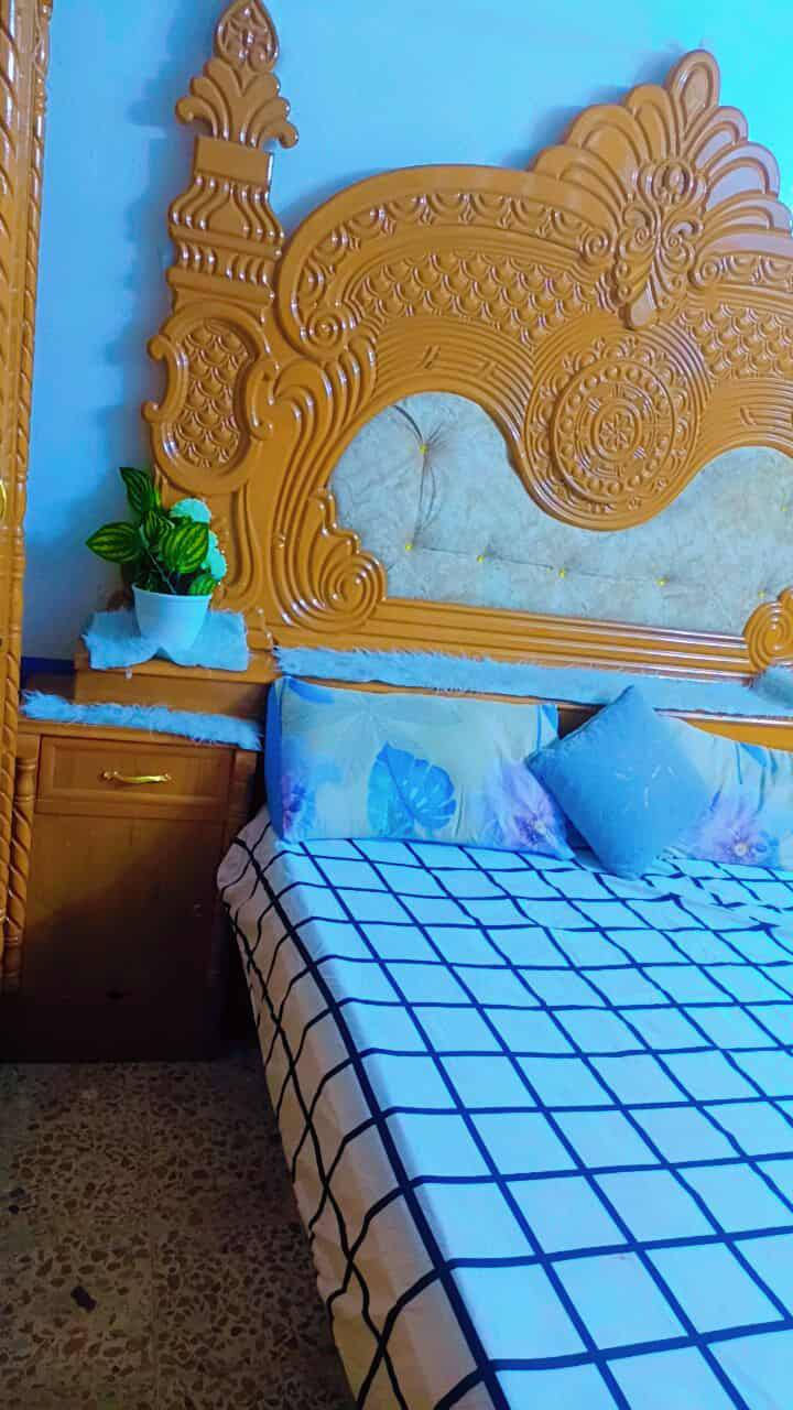 سلام عليكم غرفه خشاب للبيع الغرفه كلش نضيفه  تعال  وشوفهه وكلبهه سعر /مليون وميه /وبيهه مجال مكان الغرفه نجف شارع حنون قرب طالب ابو كبده تواصل ***********
