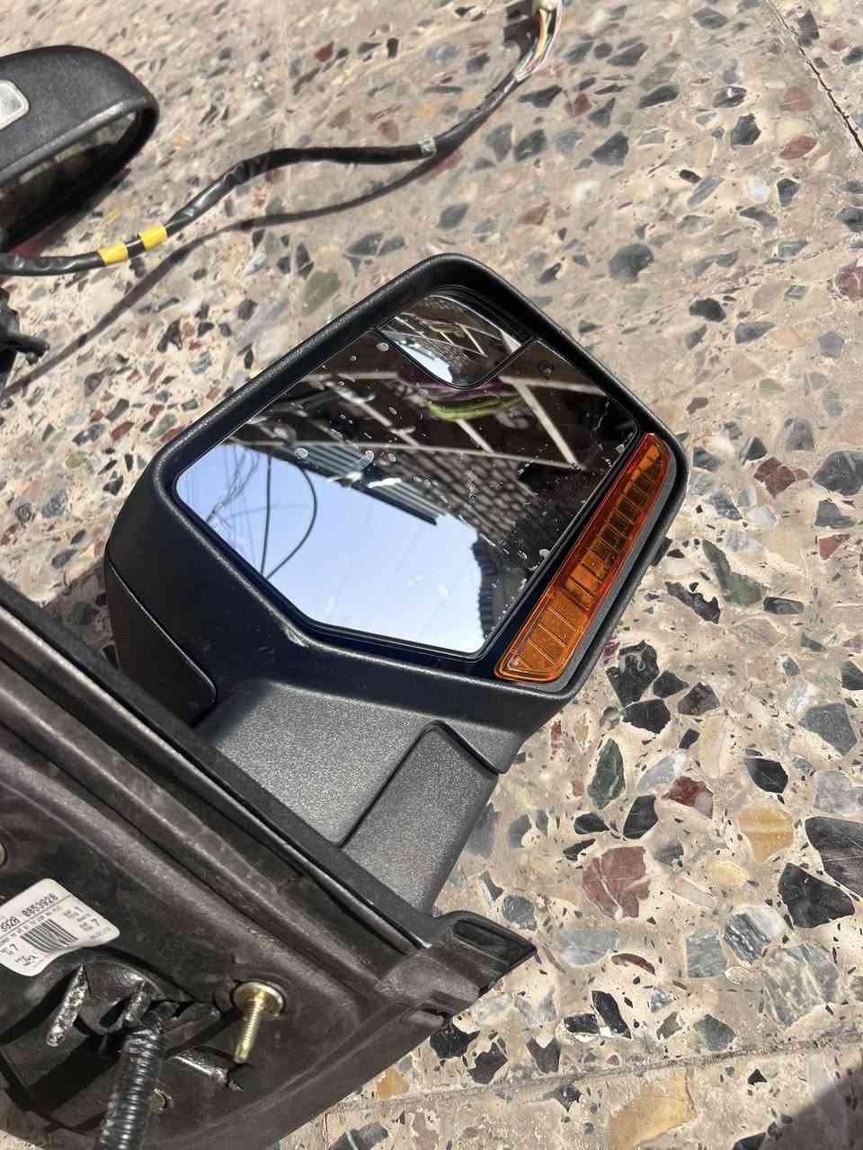 سلام عليكم مرايه فورت كسبدشن اصلي تفصيخ عنوان بغداد أكو توصيل جميع المحافظات

***********
