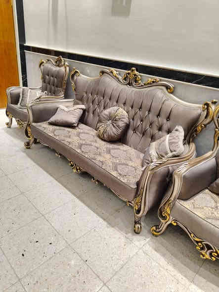 السلام عليكم لبيع 10 مقاعد نضافه 100 جديد استخدام قليل السعر مليون و400
بغداد فلكت حي النصر
***********
