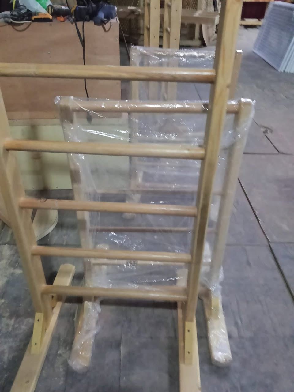 يوجد اجهزه العلاج الطبيعي وتجهيز كاااافه مراكز بالاجهزه حديثه واثاث ومواد علاج طبيعي لتواصل على واتساب ***********  يوجد معمل لتصينع قياسات مثلث ومربع وكافه علاج طبيعي محير ويوجد رافعه شوكيه شحن

علما مكتب مخصص لكافه اجهزه طبيه ومختبريه واثاث طبي راسلونا وتددللون
