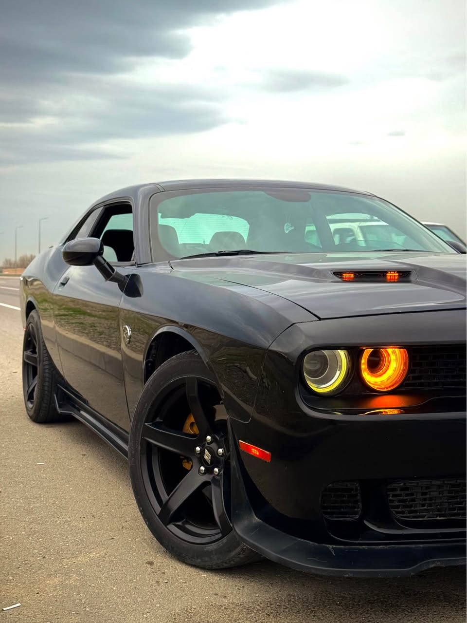 چالنجر 2016 SXT نظيفة وجاهزة وبدون نواقص

 (( بدون حادث بدون ايرباك تقريرهه سرقه جاملغات اماميه ومبدله بلادي نفس اللون وبي تعديل شبر + جاملغ خلفي نصة صبغ بدون دواخل بدون شواصي بشرط ))
(( صور الحادث مرفقة بالمنشور ))

مكينه و كير و اكسل و كهربائيات وصدر كله بشرط كبس بلادي
عليها منظومه زينون كلش قوي + تعديلات مرتبة دفيوزر ودوسات 

ماشيه 121 ميل

السعر 154 $ وبيهه مجال بسيط
مكاني اربيل أربيل, العراق


**إذا كنت صاحب هذا الإعلان وتريد حذفه لأي سبب، رجاءا أرسل رسالة إلى الدعم الفني**