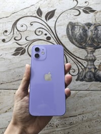 ايفون 12 ذاكرة 128 مبدل شاشة وبطارية فيس ايدي شغال  السعر 215 ألف مكان...