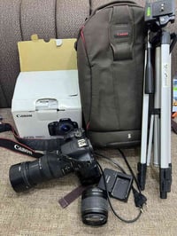 كانون D700 • شاشة لمس • بطاريتين