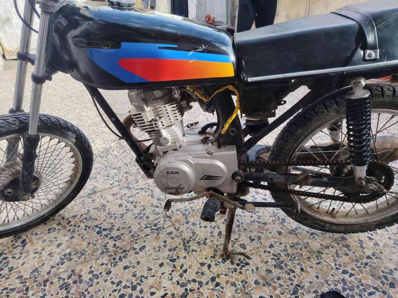 مكينه لاطشه دراجه ايراني لبيع مكينه نيرجي دبلات وره وكدام شغالات  ويلات جدد شاصي جديد ما بي نقطت لحيم سعر قيم وأخذ


**إذا كنت صاحب هذا الإعلان وتريد حذفه لأي سبب، رجاءا أرسل رسالة إلى الدعم الفني**