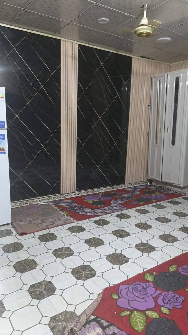 اعلان دار للبيع /​📍

​💥 فرصة عقارية ممتازة للبيع – حي الحضارة 💥
​دار سكنية للبيع بسعر مناسب وفي موقع مميز جداً! سعر قطعه
​📌 تفاصيل العقار:
​الملكية: طابو صرف (صرف نهائي).
​المساحة: 125 متر مربع (الواجهة: 6.5 م × النزال: 20 م).
​طبيعة البناء: عكادة.
​عدد الطوابق: طابقين.
​🏠 تقسيم البيت:
​الطابق الأول: جراج سيارة + استقبال + غرفتين نوم + مجموعات صحية (داخلية وخارجية).
​الطابق الثاني: غرفة نوم + صالة واسعة.
​📍 الموقع والعنوان:
​العنوان: حي الحضارة – قرب مدرسة العبير.
​الموقع: ثاني بيت عن شارع 20.
​📞 للمراجعة والاستفسار:
​مكتب قصر الباشا للعقارات (أحمد الشمري للإثمار والتطوير العقاري)
​عنوان المكتب: شارع أسواق طيبة – مجاور أسواق دجلة.
​أرقام التواصل:
​📱 ***********
​📱 ***********
​✉️ أو عبر مراسلة الصفحة مباشرة
