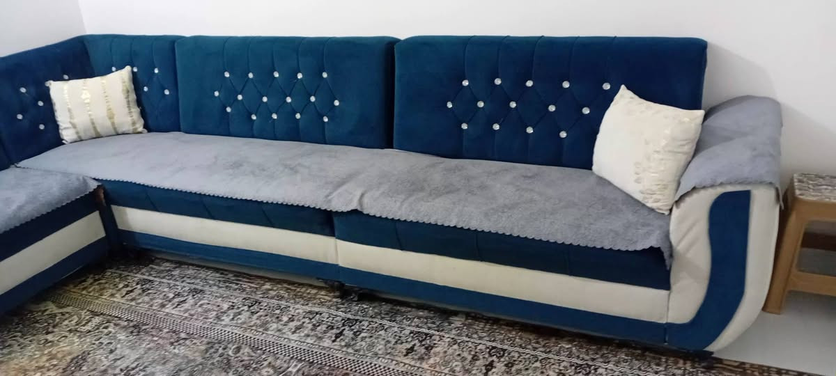 ديوان اخو الجديد ٧ متر
حله . الاكرمين 
٣٥٠ مجال قليل
***********
