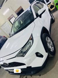 راف فور XLE • ٢٠٢١ • ٣٥ الف