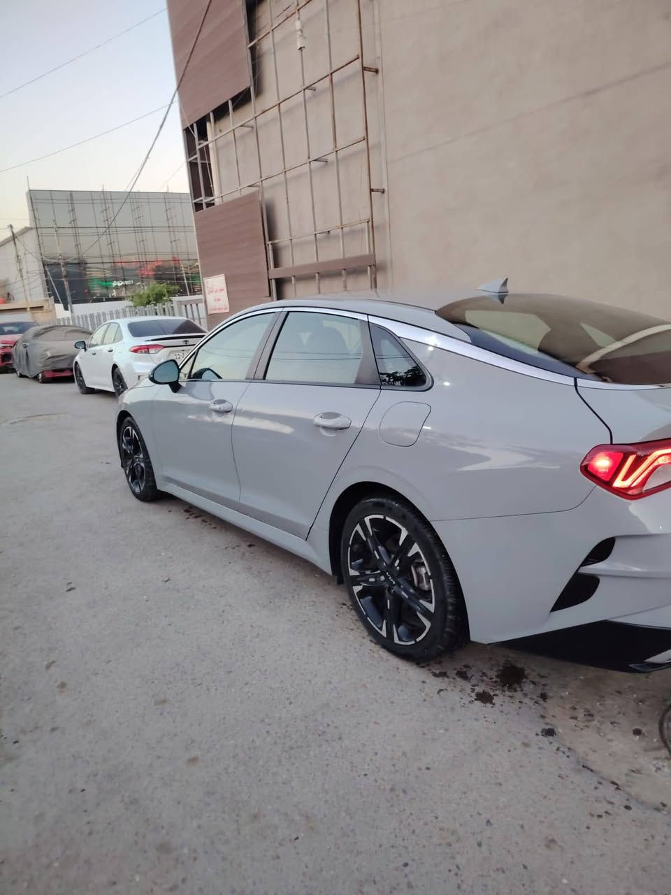 K52023
_محرك 1600تيربو يعني مضاعف
_كير ومكينه ابلادي 
_عداد 14ميل 
_ضربتها موضح بالسونر 
_تاريخ السونر 25/5/2026
حساسات +كشن سايق كهربائي 
تفاصيل السيارة بالفحص 
رقم بغداد سنويه جديدة وتحويل مباشر 
اي ستفسار على لواتساب ادزلك صور لفحص كامل 
***********
السعر 190
