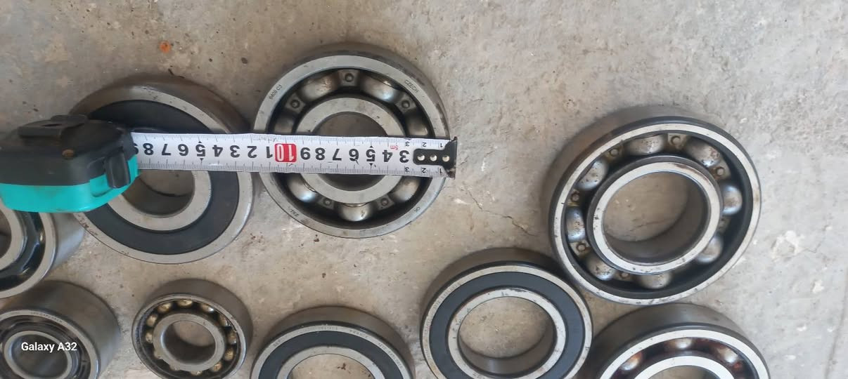 للبيع مجموعة رولمان بلي (Bearings) مستعملة من ماركات أصلية، منها SKF
✅ بحالة جيدة
✅ مقاسات مختلفة
✅ مناسبة للمكائن والمعدات الصناعية
✅ البيع عدد 9

الصور توضح الحالة، واللي يحتاج رقم أو قياس قطعة معينة يراسلني على الخاص.

السعر: خاص

الموقع: بغداد العبيدي 
استفسار ***********
