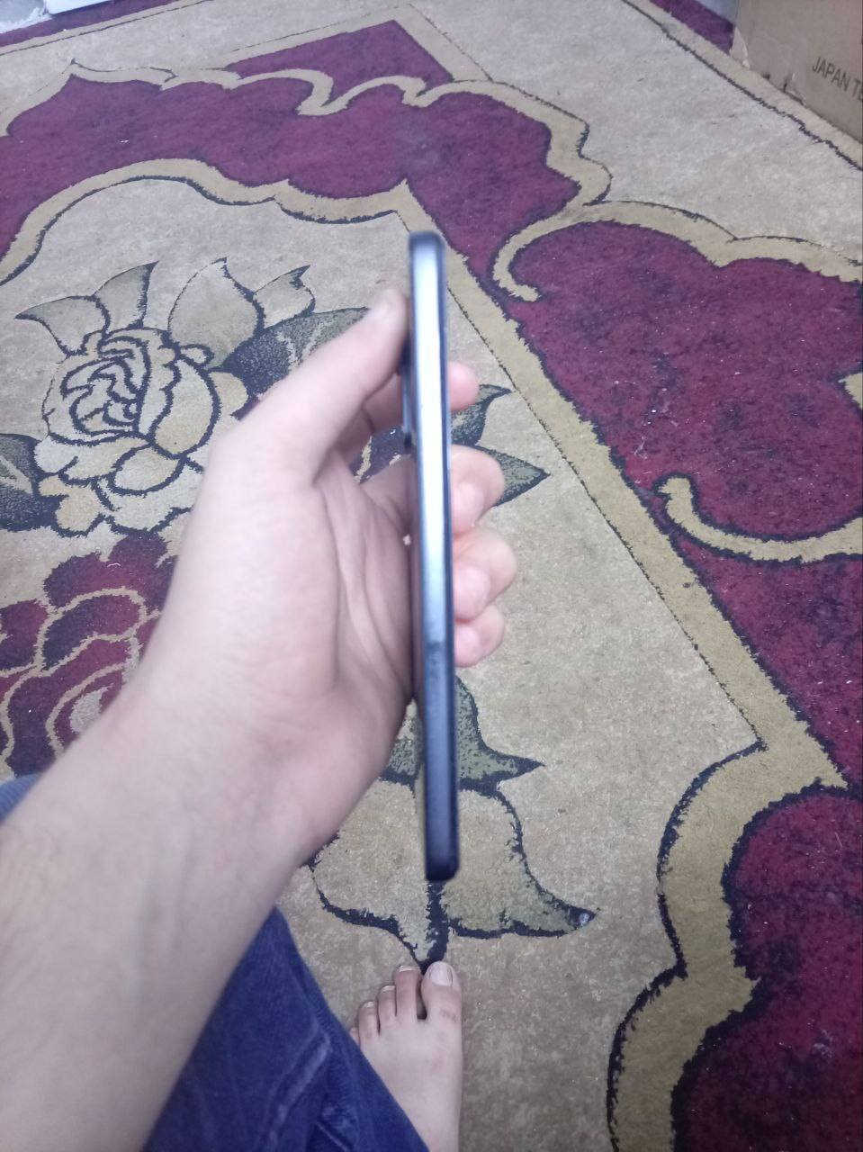 ريدمي نوت 11برو اكرر برو  ذاكرة 128 عشوائية 8+3  مبدل شاشه اصليه شرط اصليه وضهر مكسور بس تريد تخلي كفر عادي تريد تبدله للمراوس او البيع الرقم ***********
