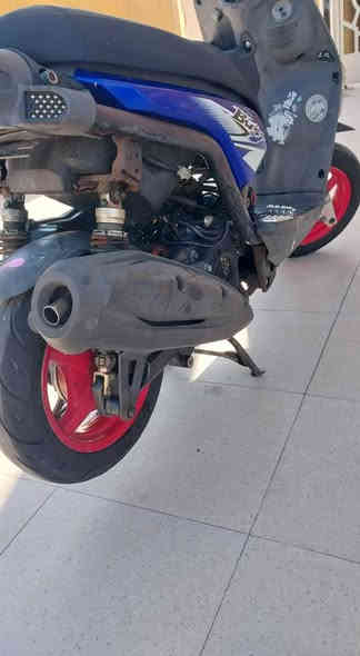 السلام عليكم دراجة جبلي لبيع فول تزويد دراجة بوشة 63 دراجة مكفولة كفاله عامة لسعر 1800
لتواصل واتساب ***********
