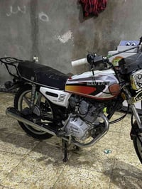 سافيان ٥كير المراوس ب أربع كير فقط الدراجه كلشي بيهه بلادي المحرك سبان...