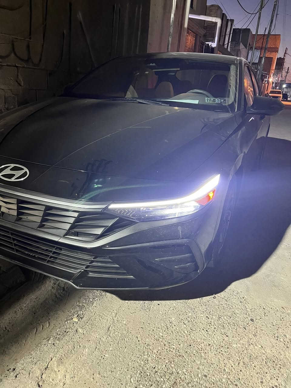 السلام عليكم النترا للبيع موديل2024 محرك 2000 حره وارد امريكي مبدل بيها بابين السيارة ناصرية مركز السعر خاص الاتصال على الرقم ***********
