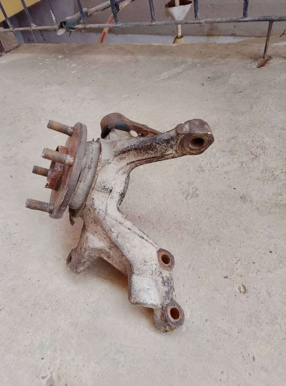 السلام عليكم. صطاب اكسن مال سيارا مازده صرصر ام عيون. للبيع رقم الهاتف***********
