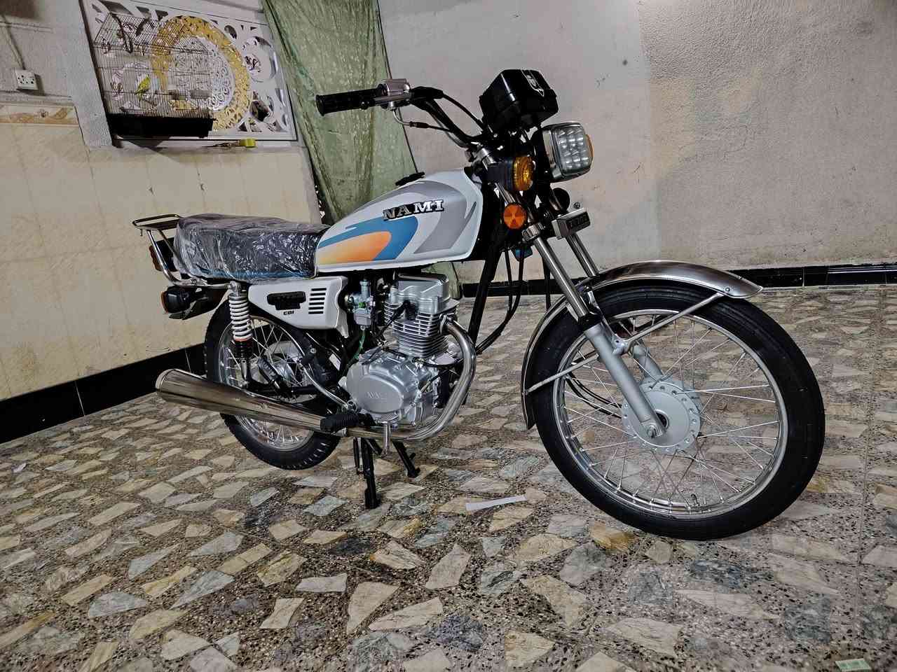 السلام عليكم دراجه نامه شلامجه رقم وسنويه موديل 2023 تحويل ثاني يوم دراجه كله بلاد شراي يتصل ***********مكاني بصره الأمن الداخلي مامتواجد عل نت سعر مليون ٩٠٠
