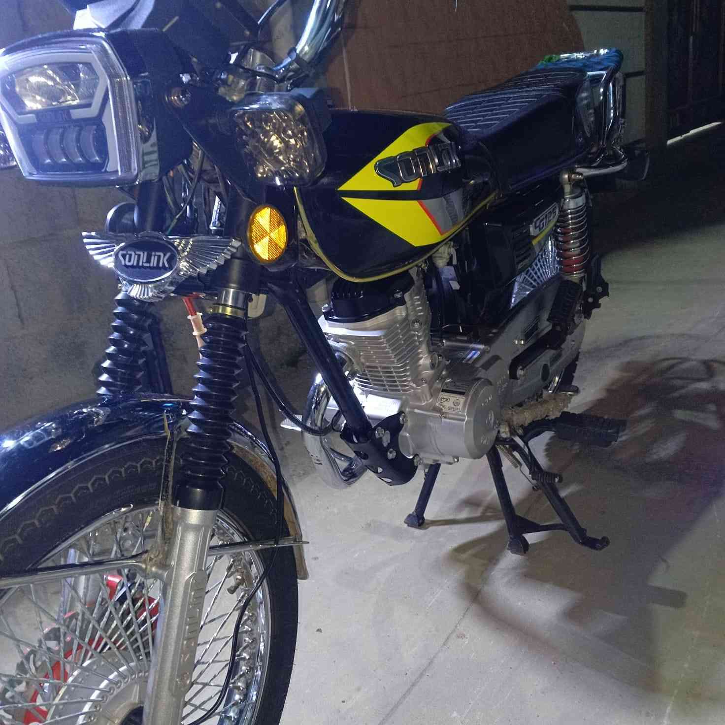 يا الله للبيع دراجه تايكر موديل 25 مابيه اي نقص مكاني  ديالى بعقوبه الوثبه السعر 750 أو بيه مجال قليل رقمي ***********
