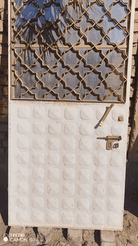 السلام عليكم.... بيبان حديد عدد 2 وشباج حديد للبيع... سعر الباب 75...سعر الشباج 50....أمانة الله ورسوله الحديد ثقيل وليس خفيف.... مكلف بالنشر.. للاستفسار الاتصال على الرقم ***********
