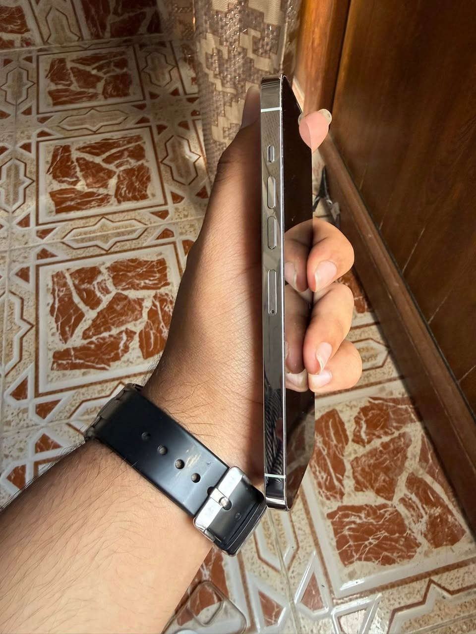 للبيع آيفون ١٣ برو ماكس ذاكره ٢٥٦ بطاريه ٨٠
نضافه ١٠٠/١٠٠ لون ابيض لوك وتر بروف مايعبر هوه سعره ٦٥٠


**إذا كنت صاحب هذا الإعلان وتريد حذفه لأي سبب، رجاءا أرسل رسالة إلى الدعم الفني**