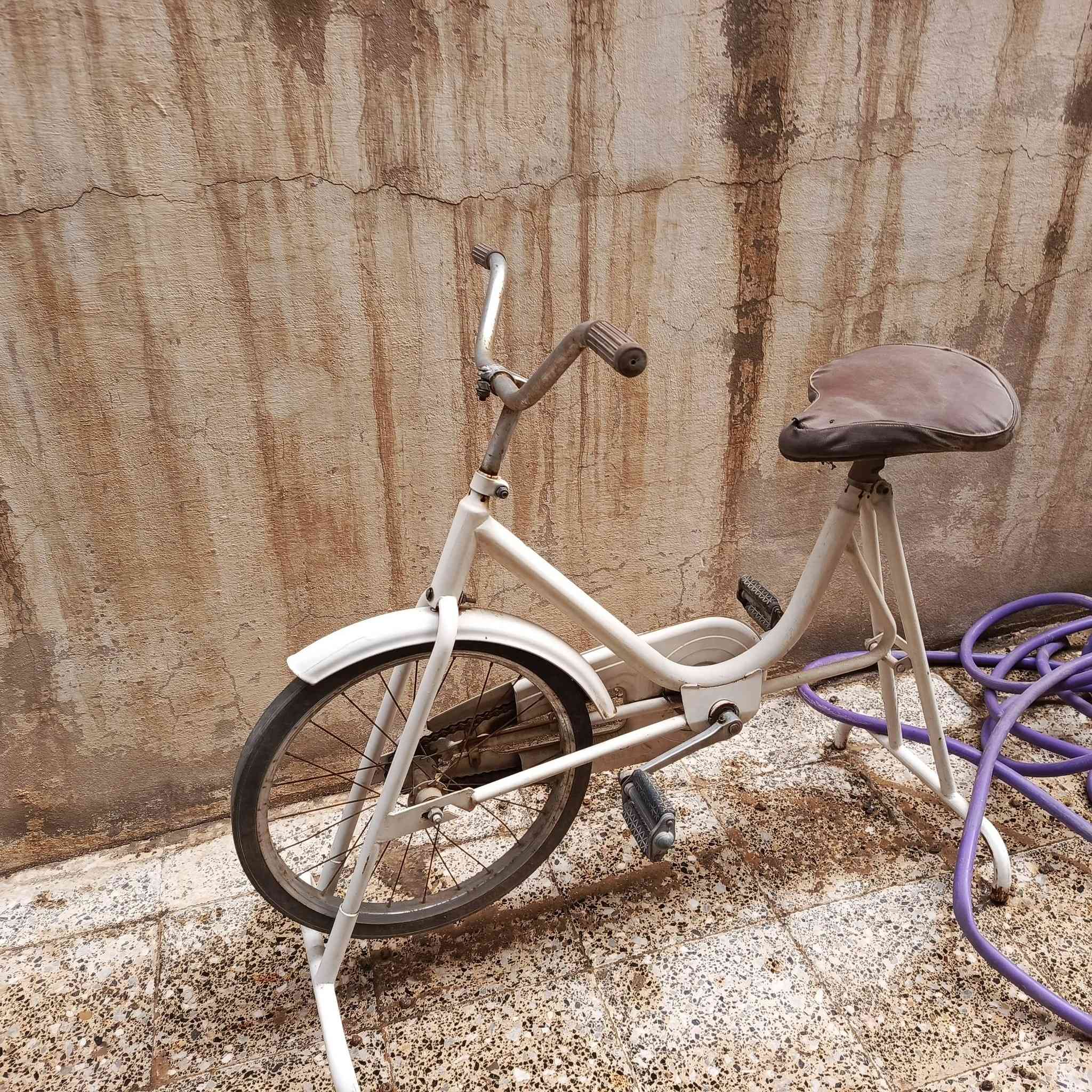 بايسكل رياضي للبيع سعر 35 مكاني موصل جانب ايمن حي الرسالة قرب موصطوصف شبخون
سعر 35  
0777 742 2623
هاذا رقمي
